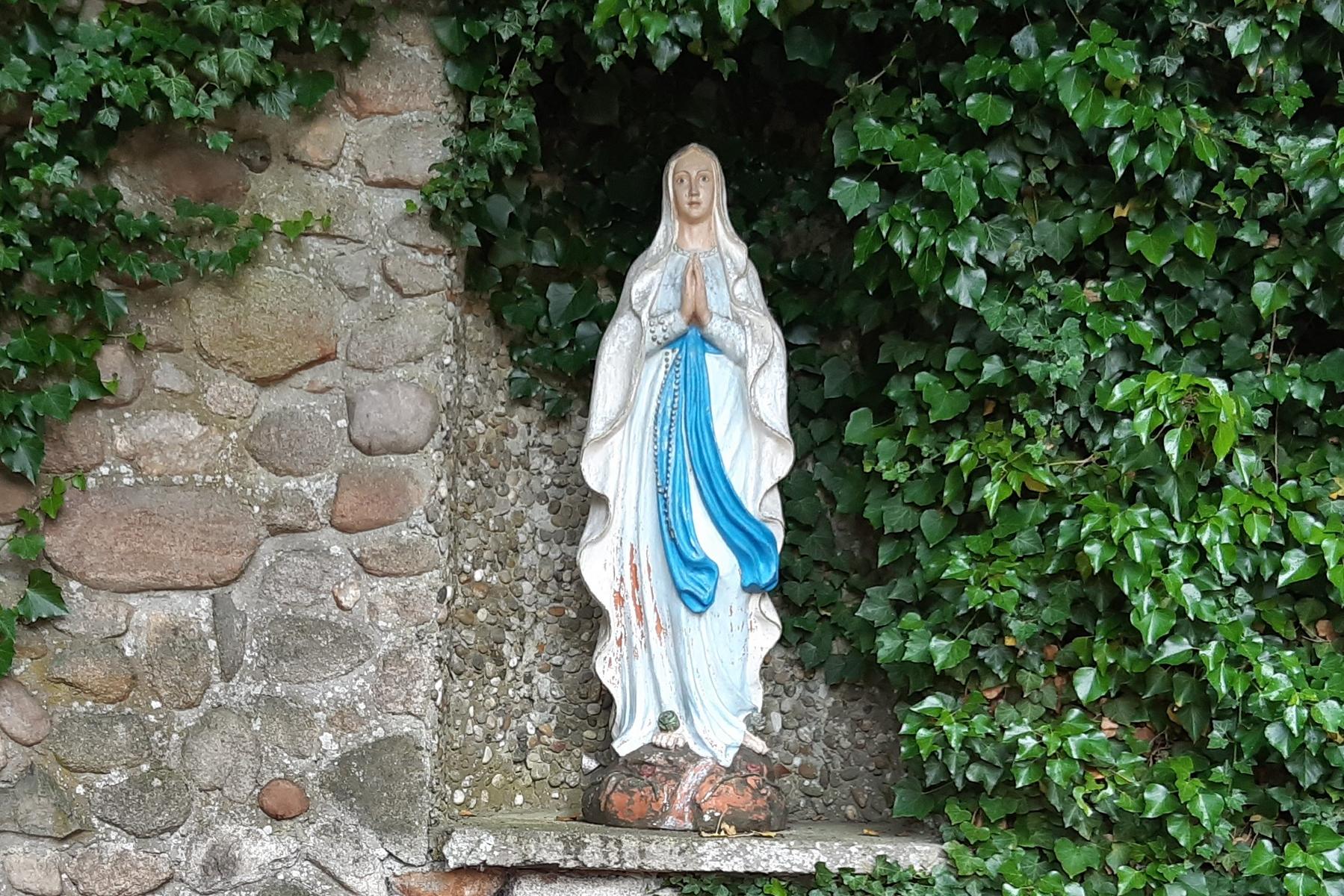 K1600 2Lourdes